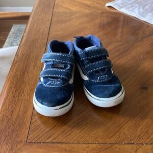 Kids Size Toddler 7 blue Vans